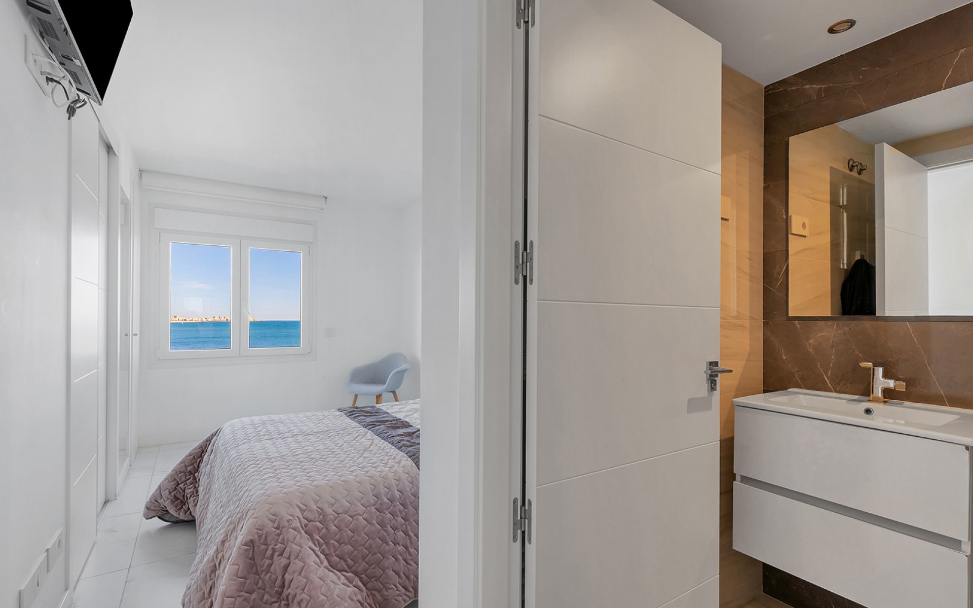 Resale - Appartement - Torrevieja - Punta Prima