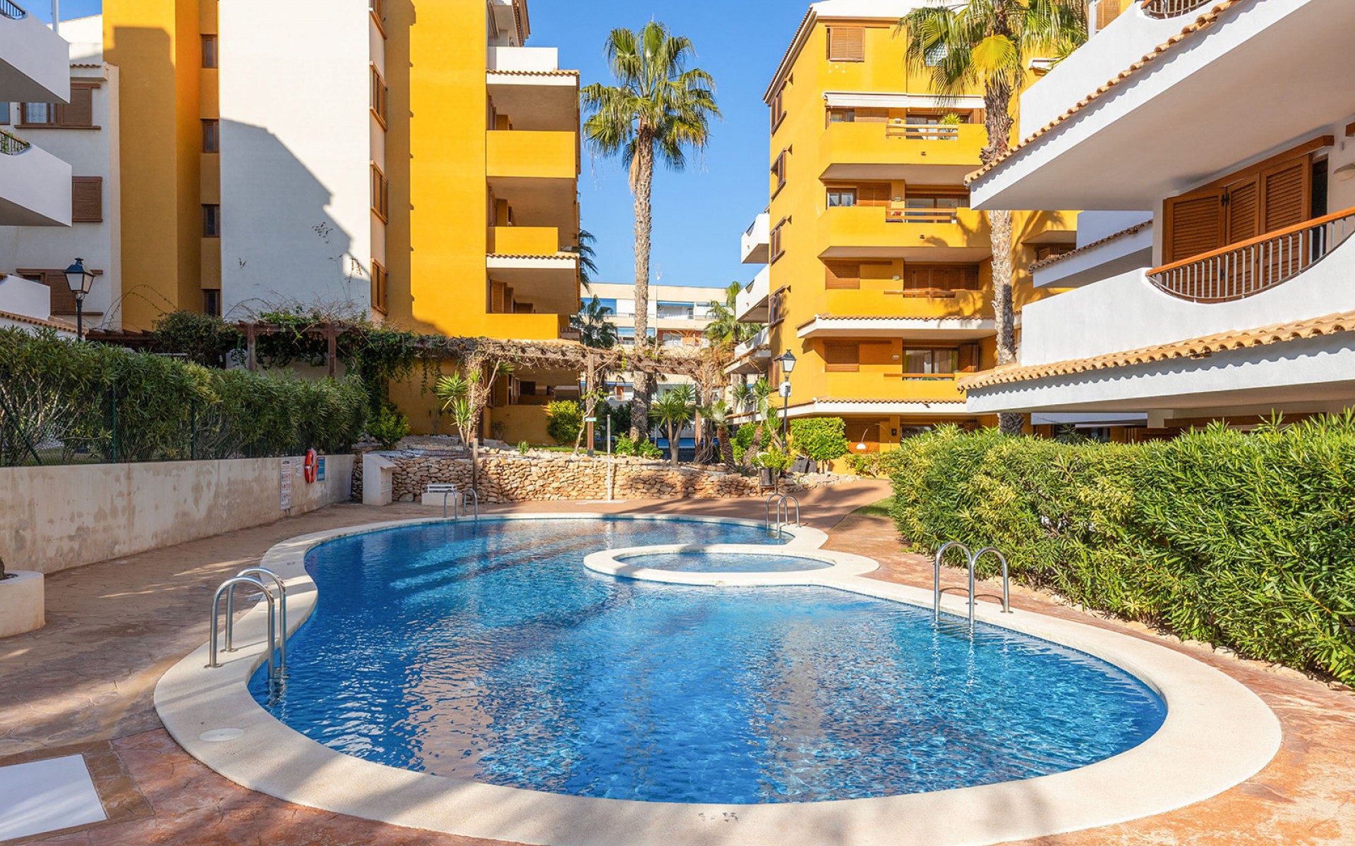 Resale - Appartement - Torrevieja - Punta Prima