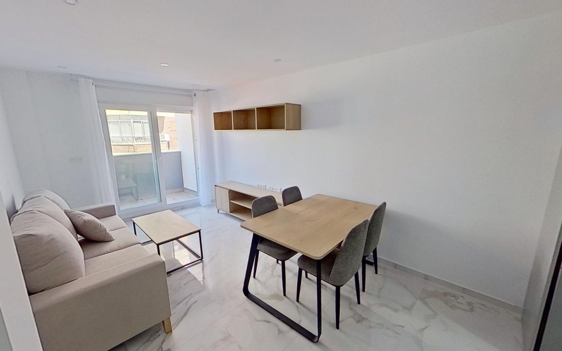 Resale - Appartement - Torrevieja - Torrevieja Centro