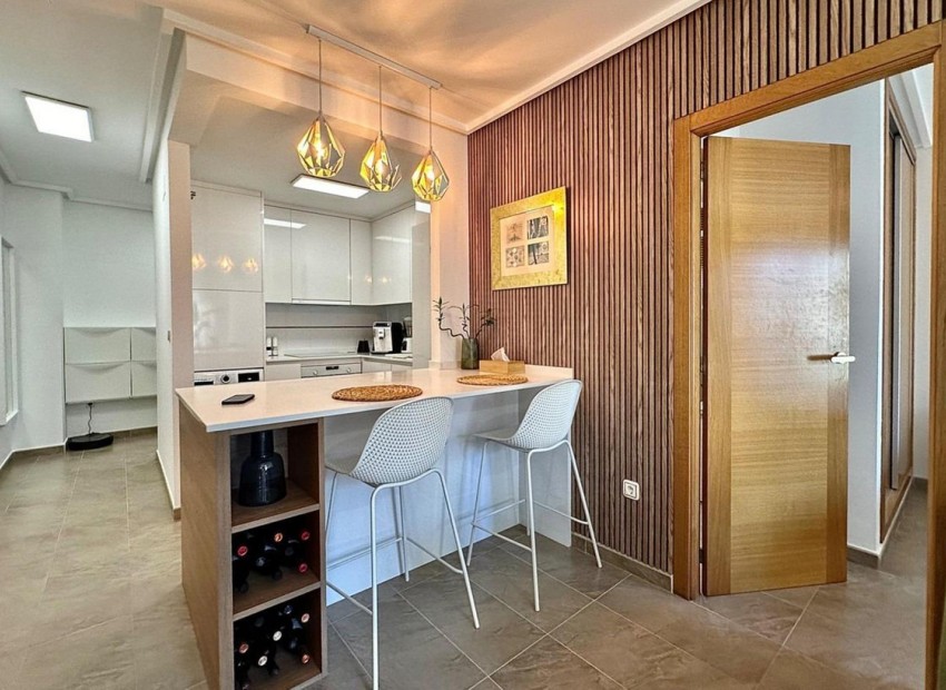 Resale - Appartement - Torrevieja - Torrevieja Centro