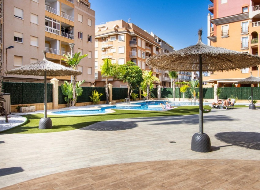 Resale - Appartement - Torrevieja - Torrevieja Centro