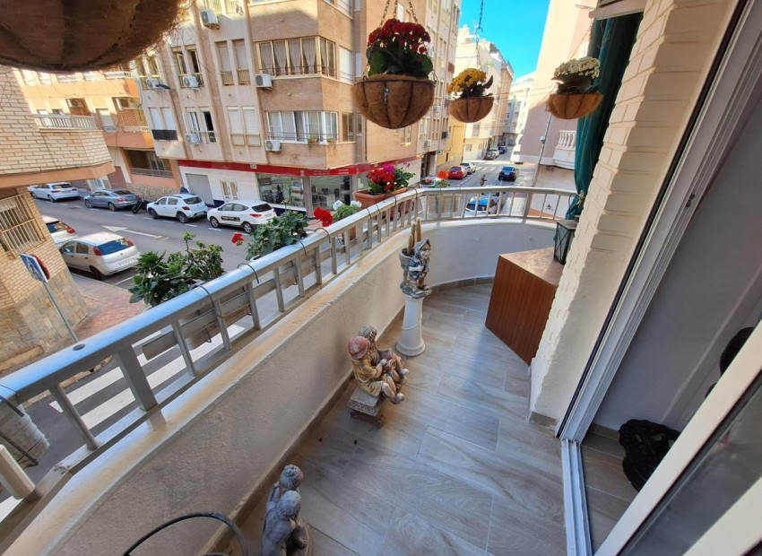 Resale - Appartement - Torrevieja - Torrevieja Centro