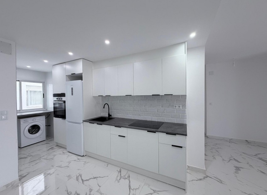 Resale - Appartement - Torrevieja - Torrevieja Centro