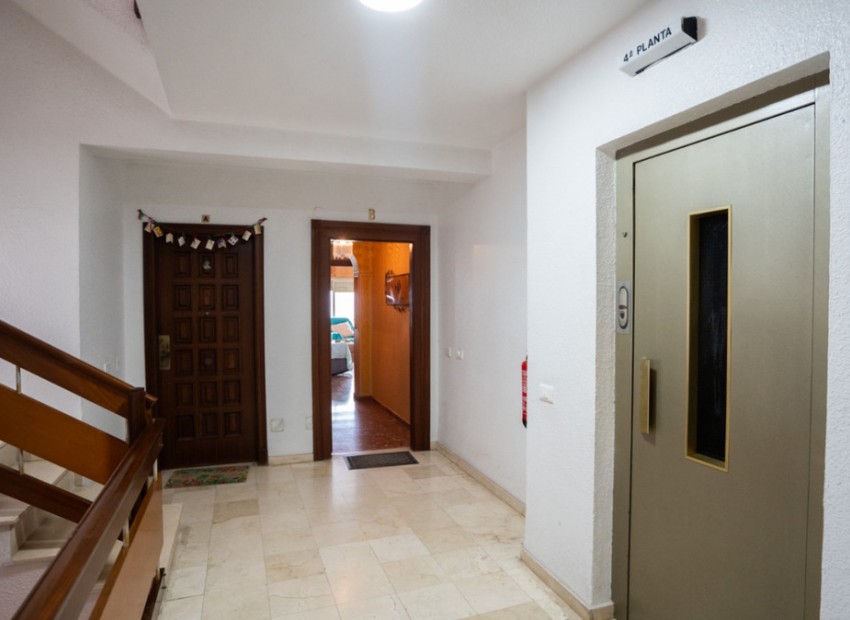 Resale - Appartement - Torrevieja - Torrevieja Centro