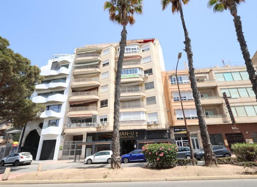 Resale - Appartement - Torrevieja - Torrevieja Centro