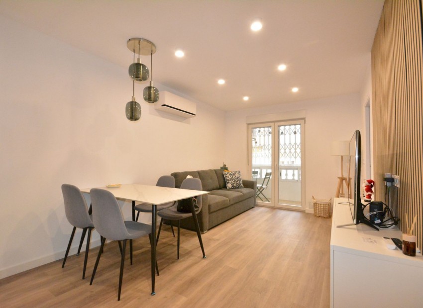 Resale - Appartement - Torrevieja - Torrevieja Centro