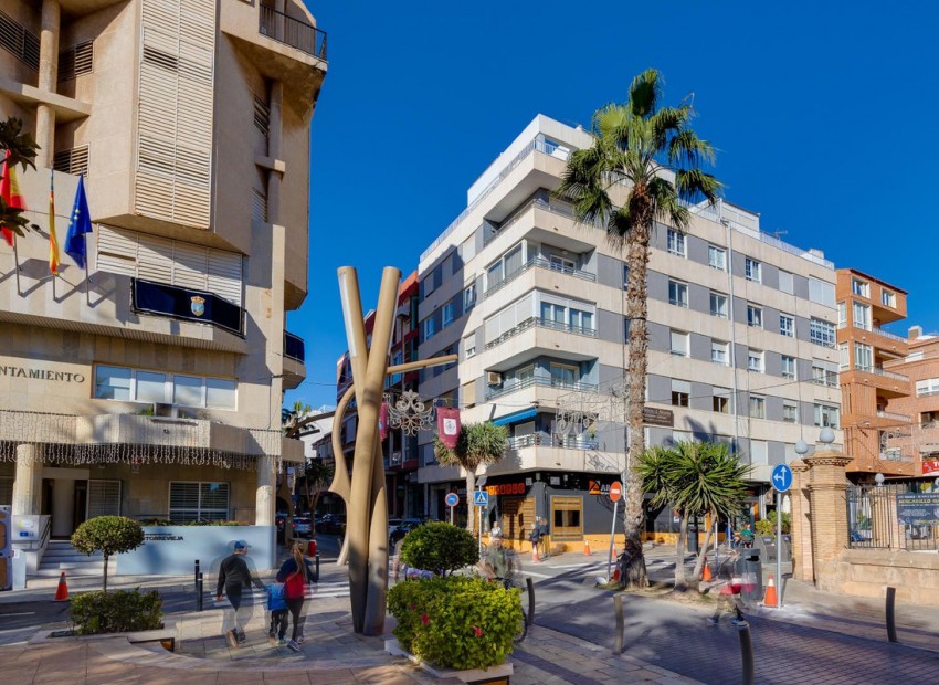 Resale - Appartement - Torrevieja - Torrevieja Centro