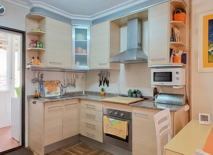 Resale - Appartement - Torrevieja - Torrevieja Centro