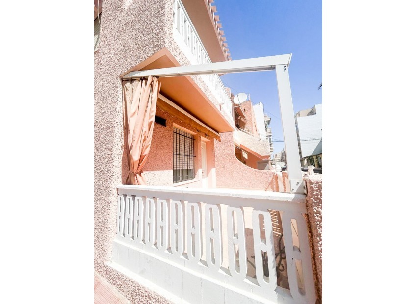 Resale - Appartement - Torrevieja - Torrevieja Centro