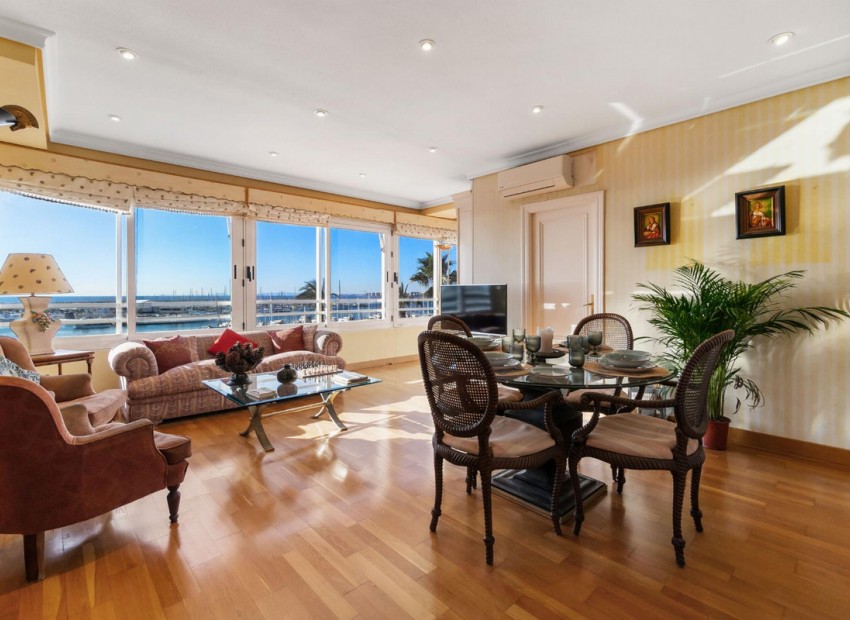 Resale - Appartement - Torrevieja - Torrevieja Centro