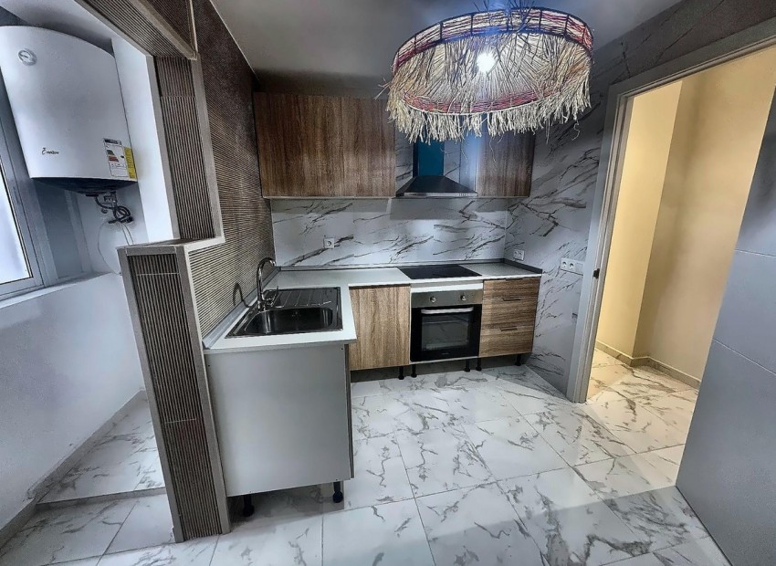 Resale - Appartement - Torrevieja - Torrevieja Centro