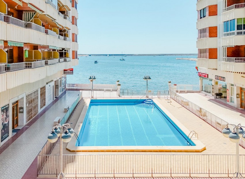 Resale - Appartement - Torrevieja - Torrevieja Centro