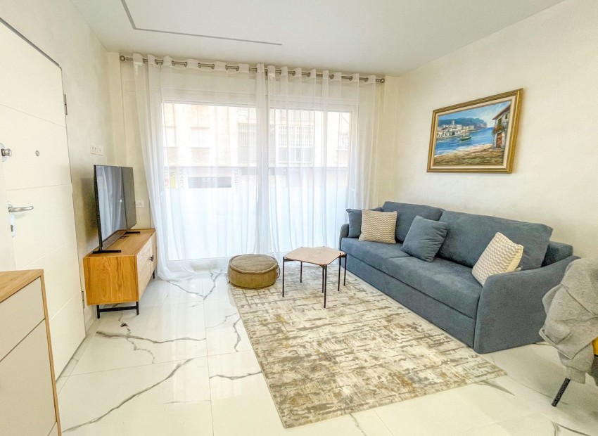Resale - Appartement - Torrevieja - Torrevieja Centro
