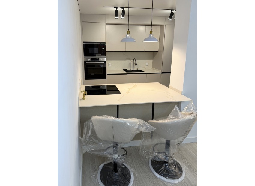 Resale - Appartement - Torrevieja - Torrevieja Centro