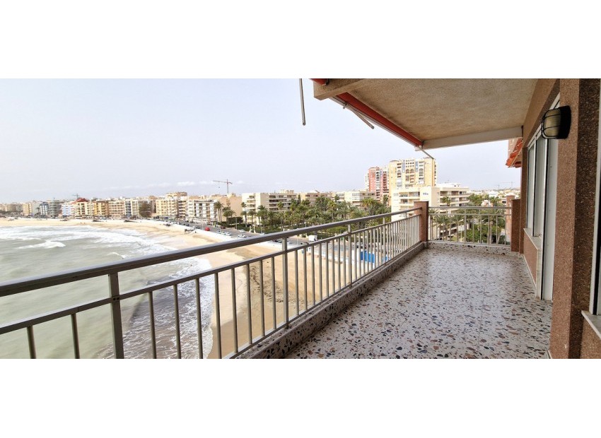 Resale - Appartement - Torrevieja - Torrevieja Centro