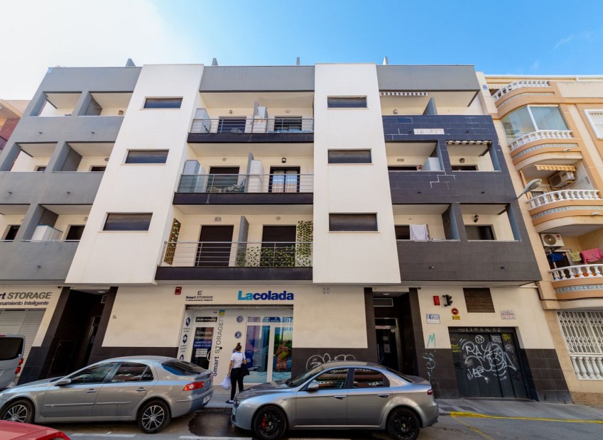 Resale - Appartement - Torrevieja - Torrevieja Centro