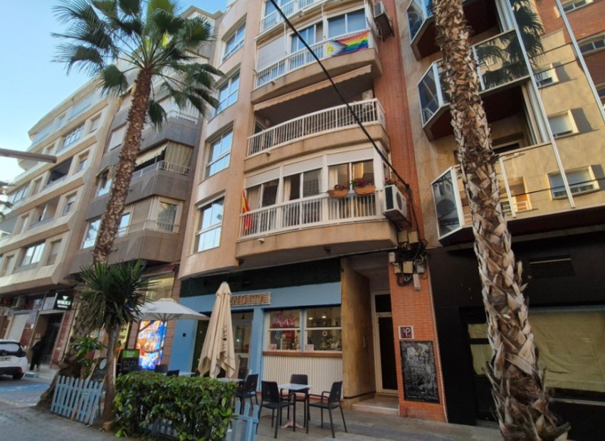 Resale - Appartement - Torrevieja - Torrevieja Centro