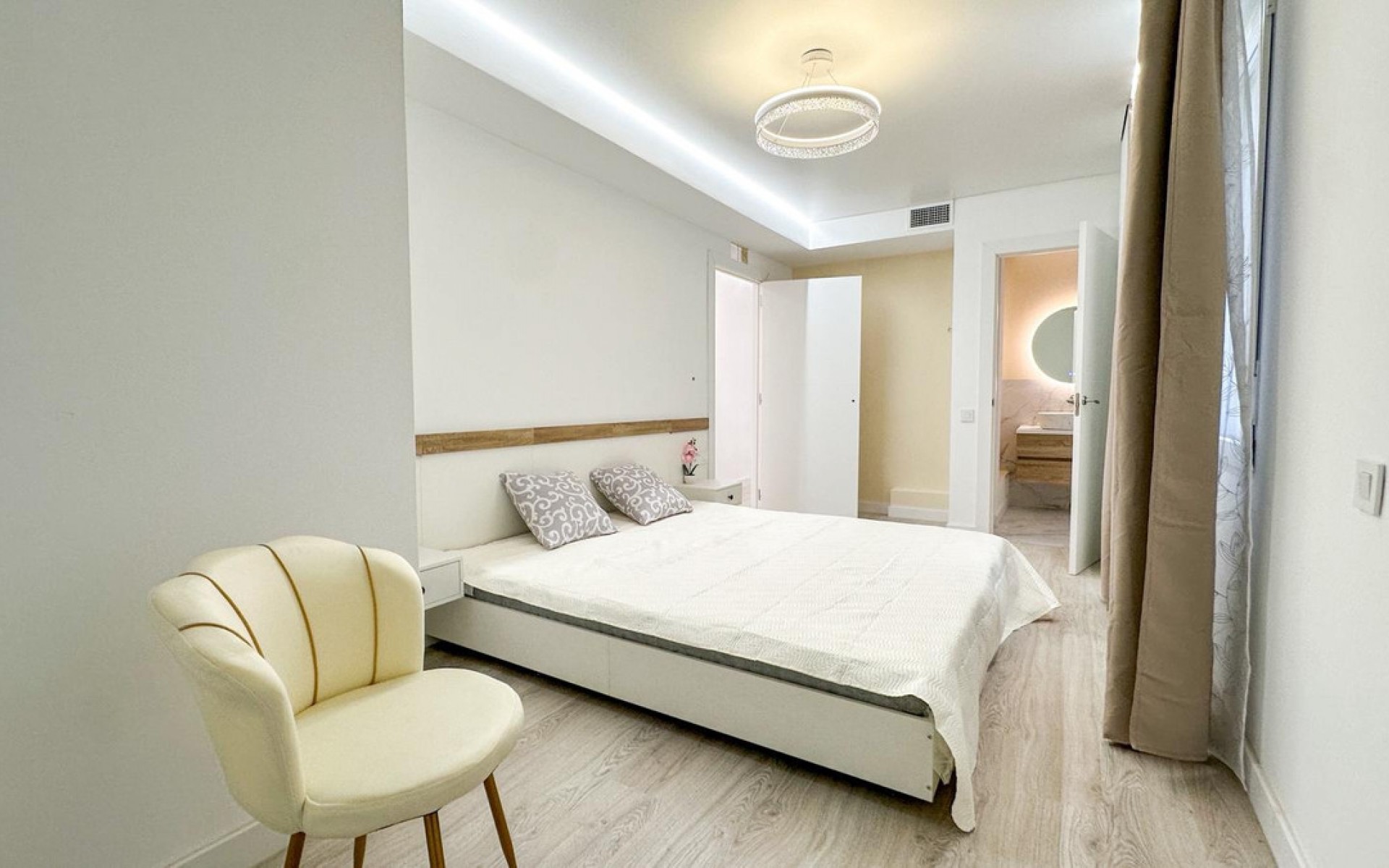 Resale - Appartement - Torrevieja - Torrevieja Centro