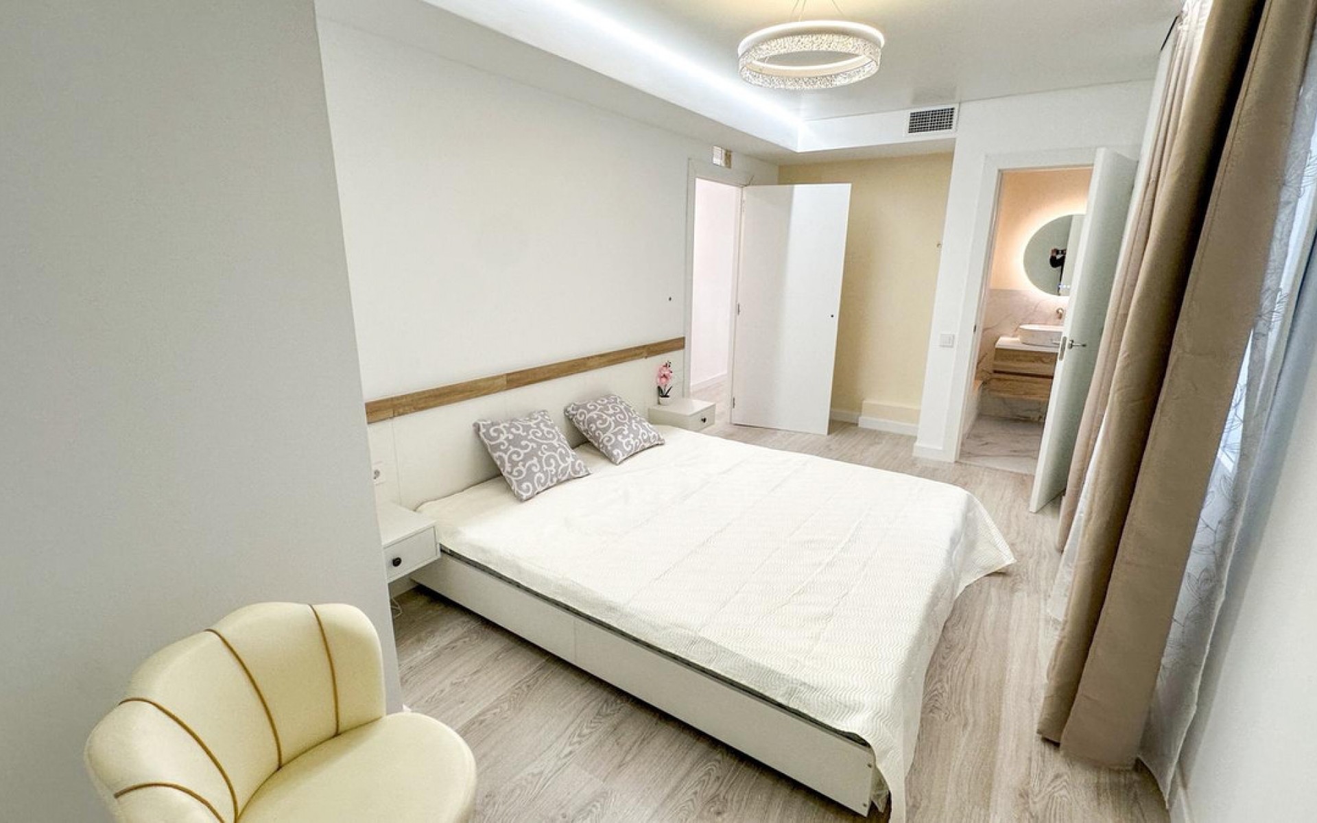 Resale - Appartement - Torrevieja - Torrevieja Centro