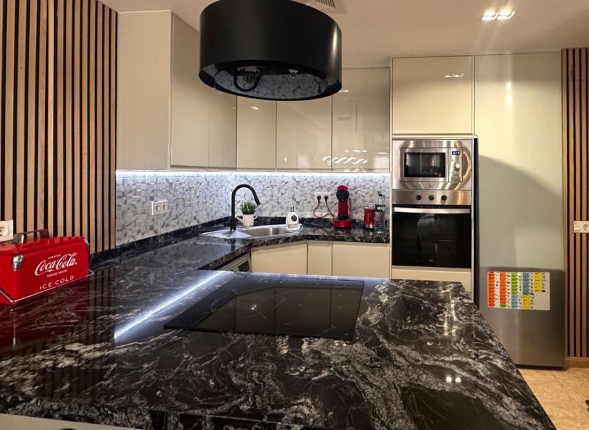 Resale - Appartement - Torrevieja - Torrevieja Centro