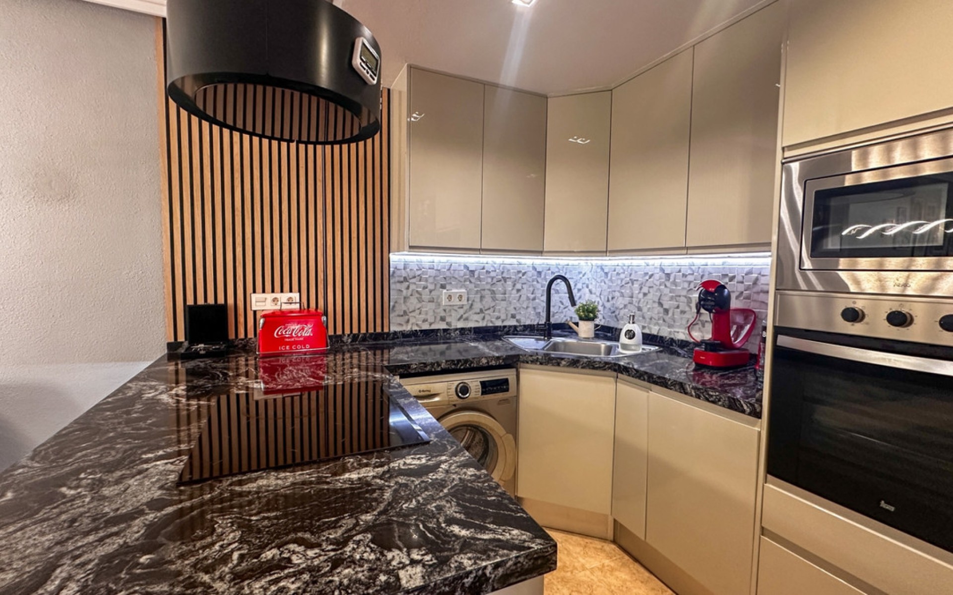 Resale - Appartement - Torrevieja - Torrevieja Centro