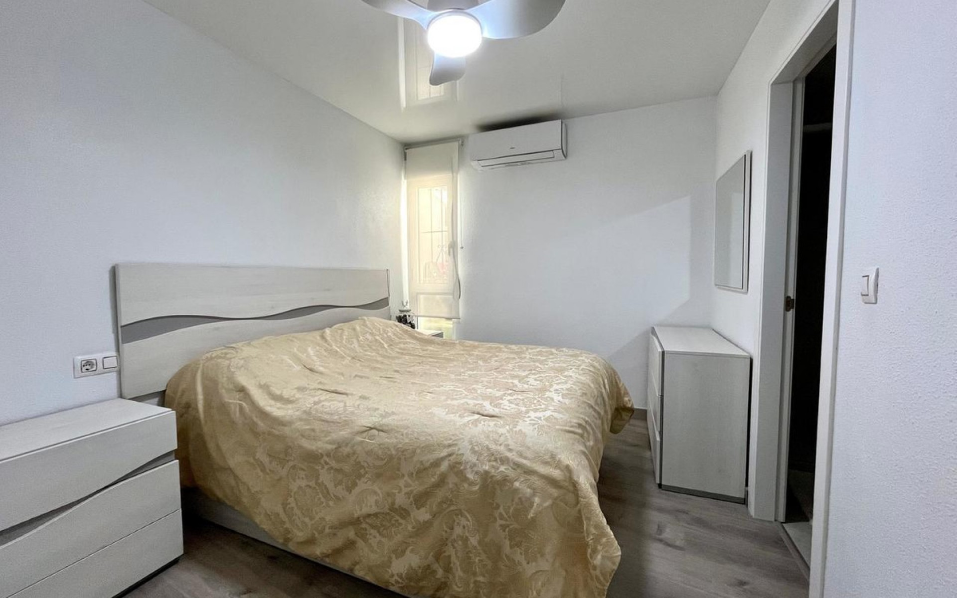 Resale - Appartement - Torrevieja - Torrevieja Centro