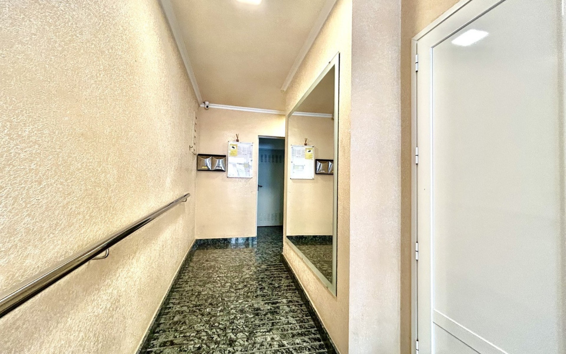 Resale - Appartement - Torrevieja - Torrevieja Centro