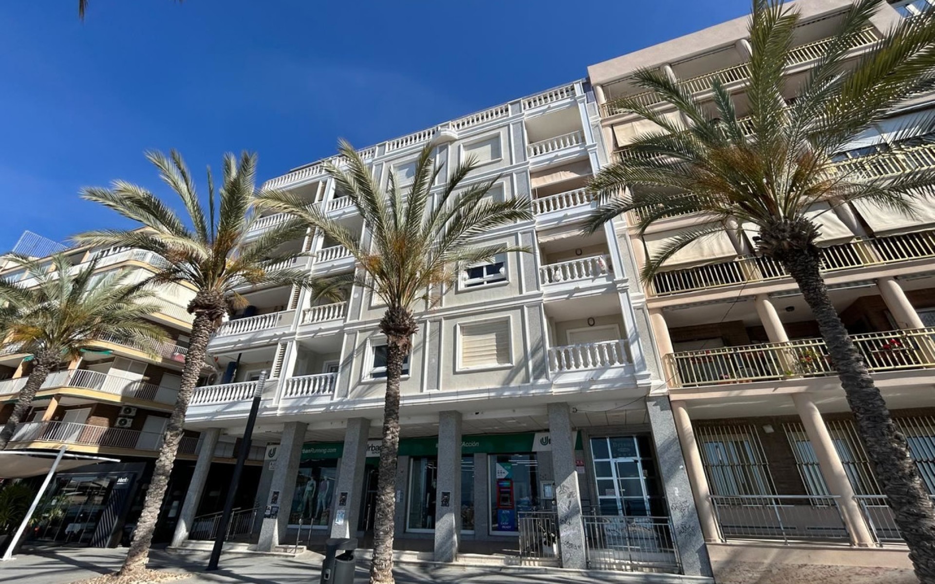 Resale - Appartement - Torrevieja - Torrevieja Centro