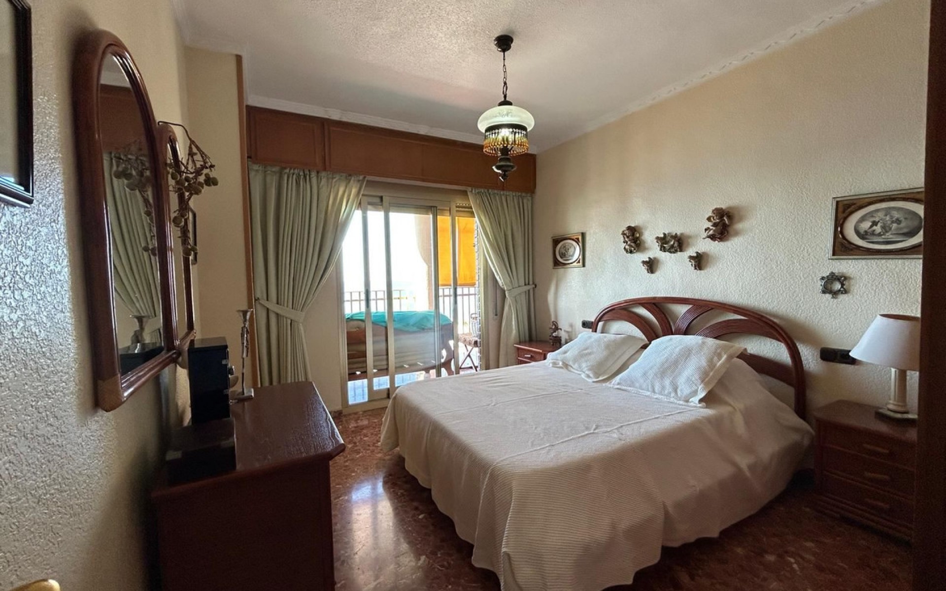 Resale - Appartement - Torrevieja - Torrevieja Centro