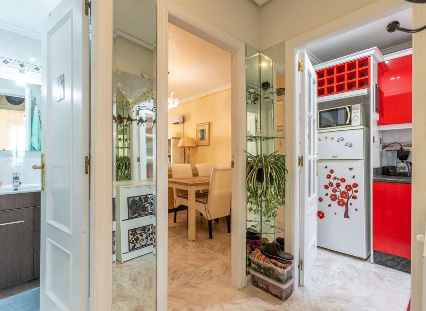 Resale - Appartement - Torrevieja - Torrevieja Centro