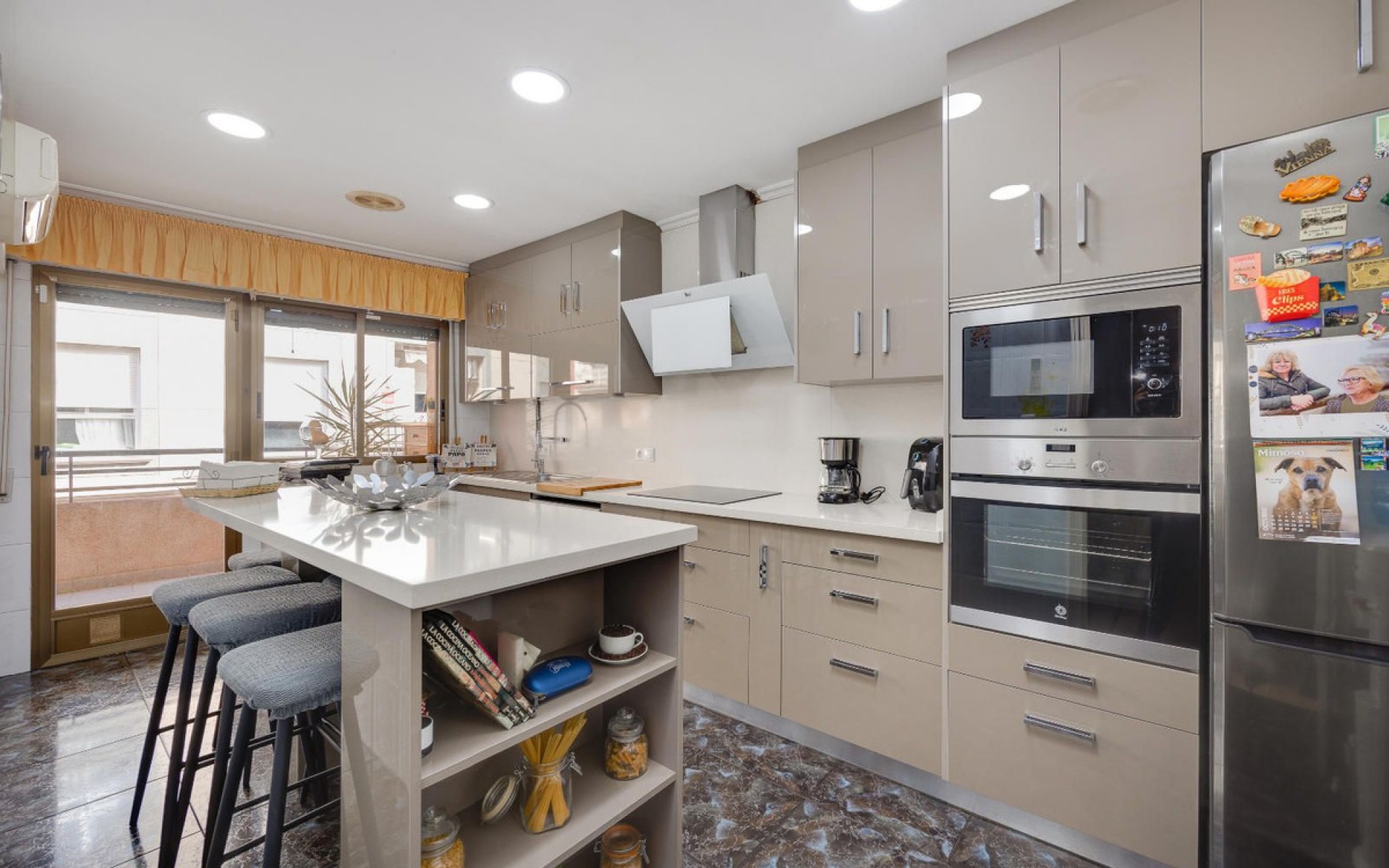 Resale - Appartement - Torrevieja - Torrevieja Centro