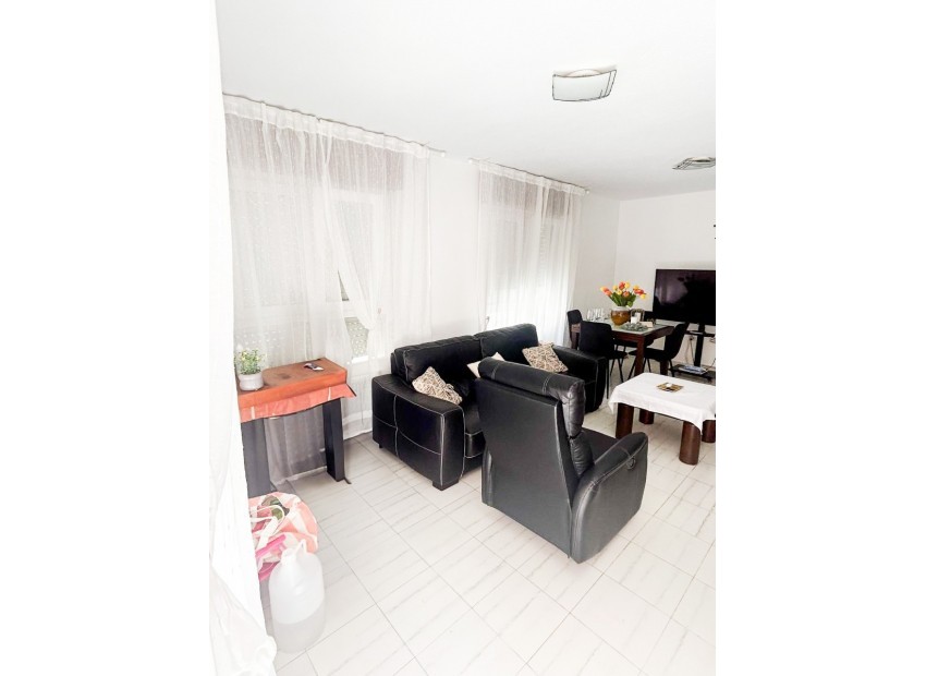 Resale - Appartement - Torrevieja - Torrevieja Centro
