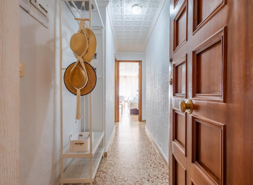 Resale - Appartement - Torrevieja - Torrevieja Centro