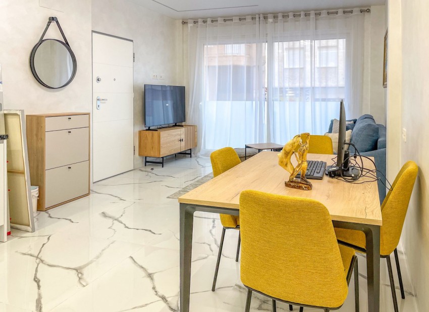 Resale - Appartement - Torrevieja - Torrevieja Centro