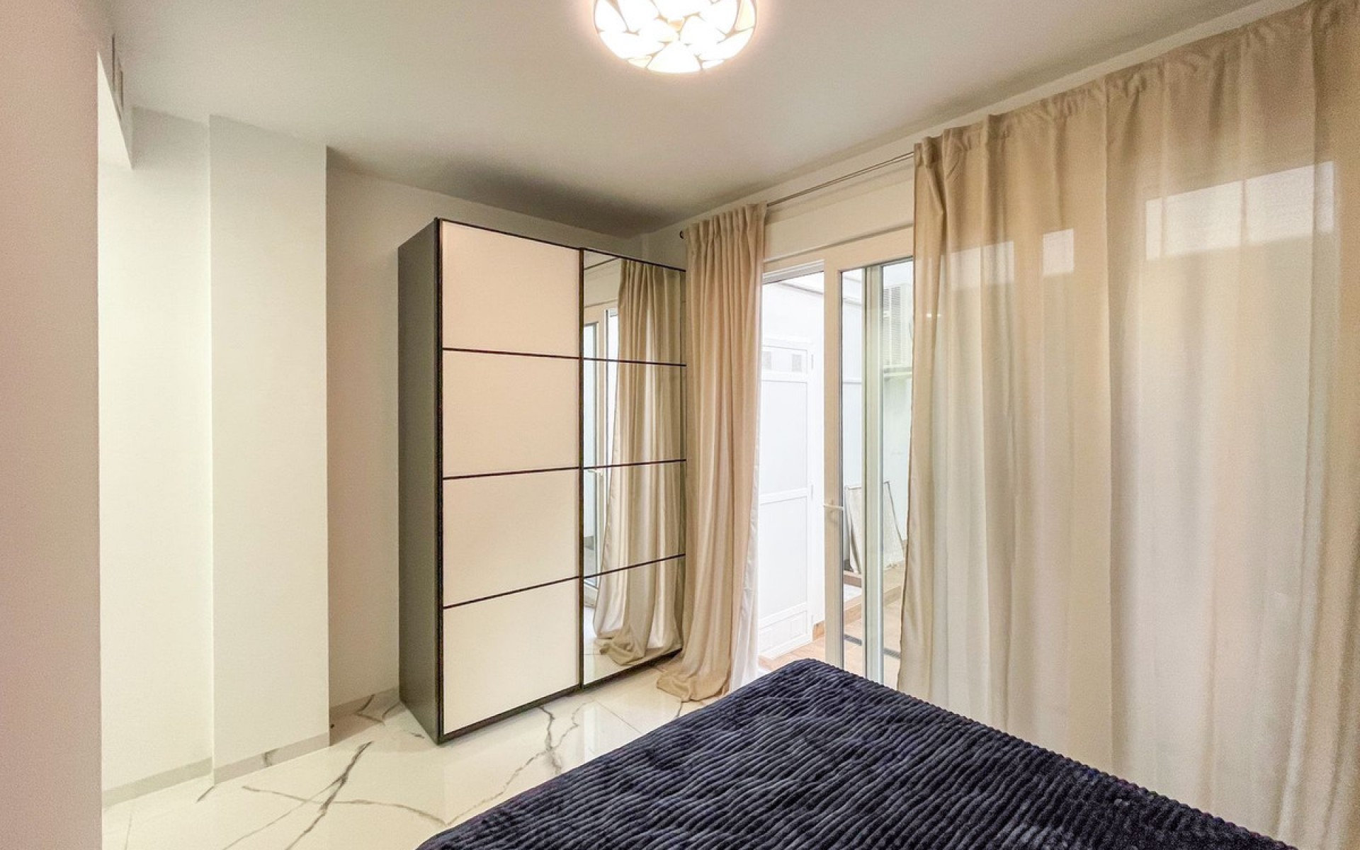 Resale - Appartement - Torrevieja - Torrevieja Centro