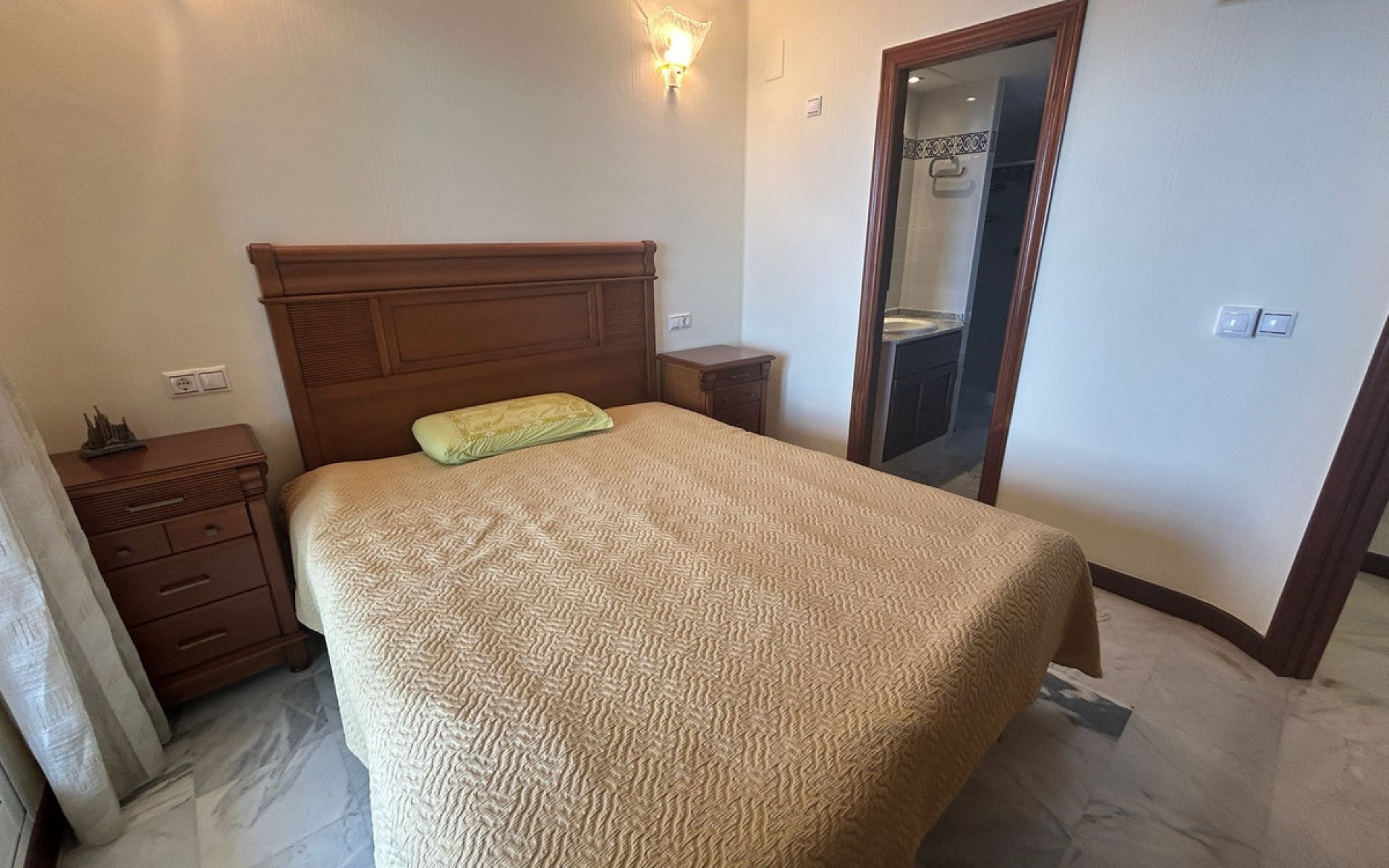 Resale - Appartement - Torrevieja - Torrevieja Centro