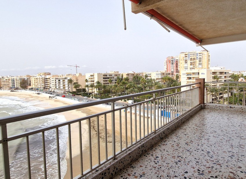 Resale - Appartement - Torrevieja - Torrevieja Centro