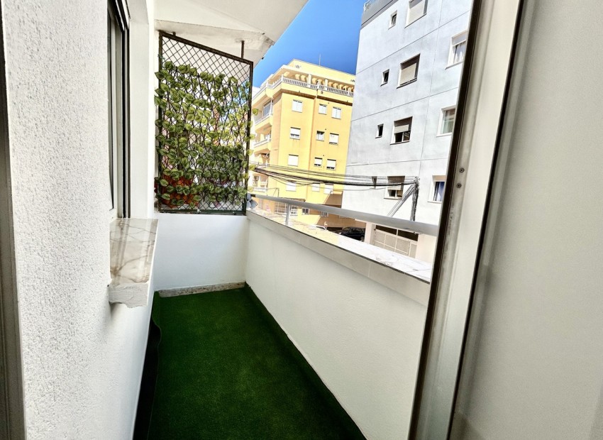 Resale - Appartement - Torrevieja - Torrevieja Centro
