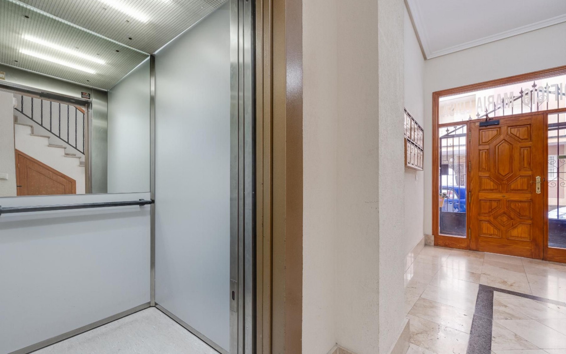 Resale - Appartement - Torrevieja - Torrevieja Centro