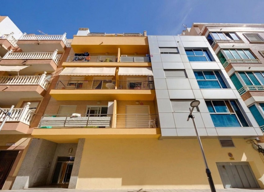 Resale - Appartement - Torrevieja - Torrevieja Centro