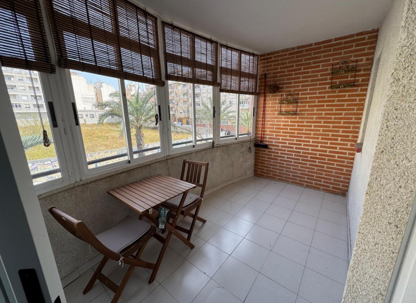 Resale - Appartement - Torrevieja - Torrevieja Centro