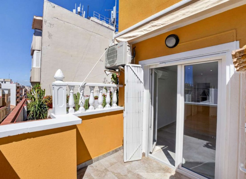Resale - Appartement - Torrevieja - Torrevieja Centro