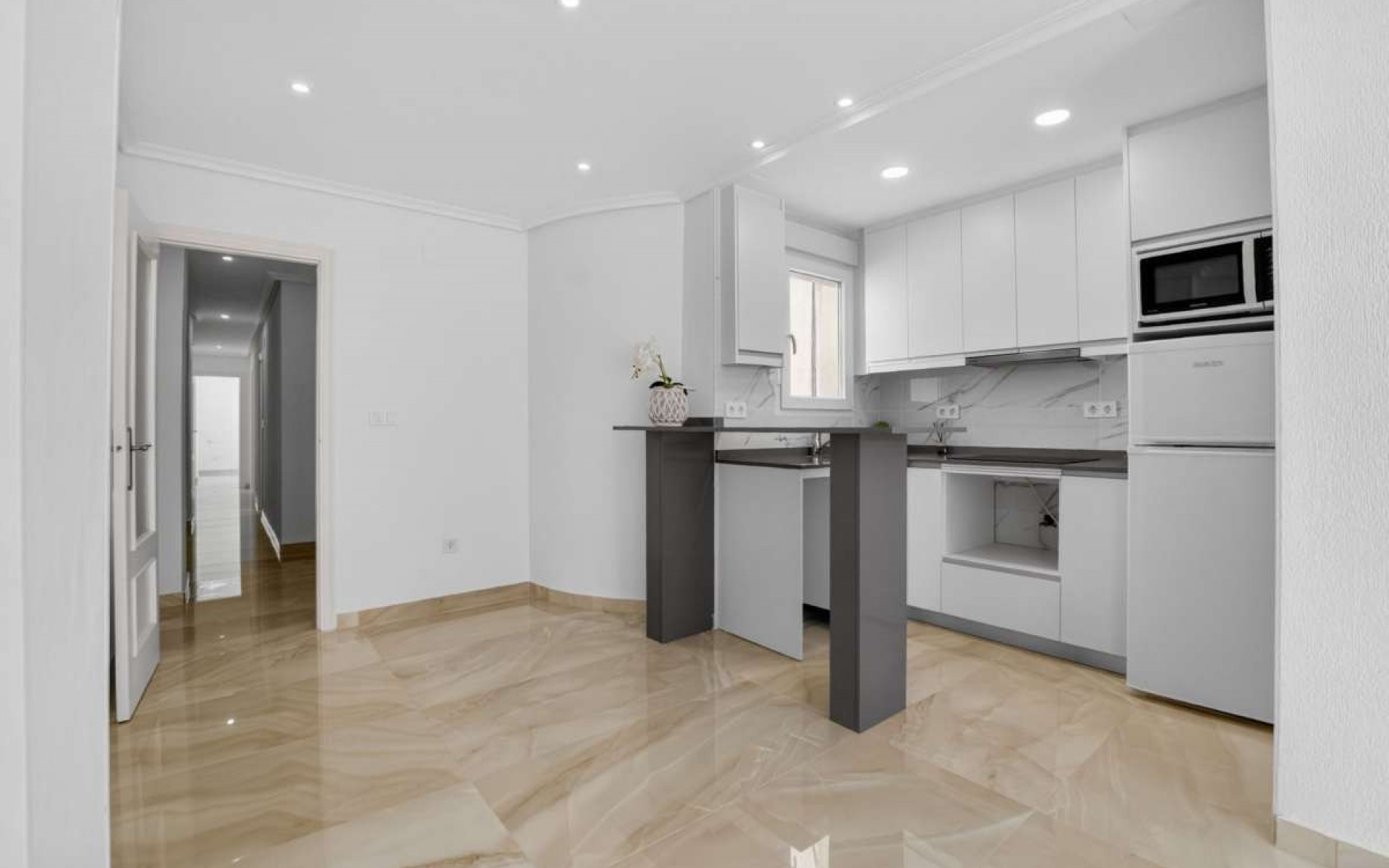 Resale - Appartement - Torrevieja - Torrevieja Centro