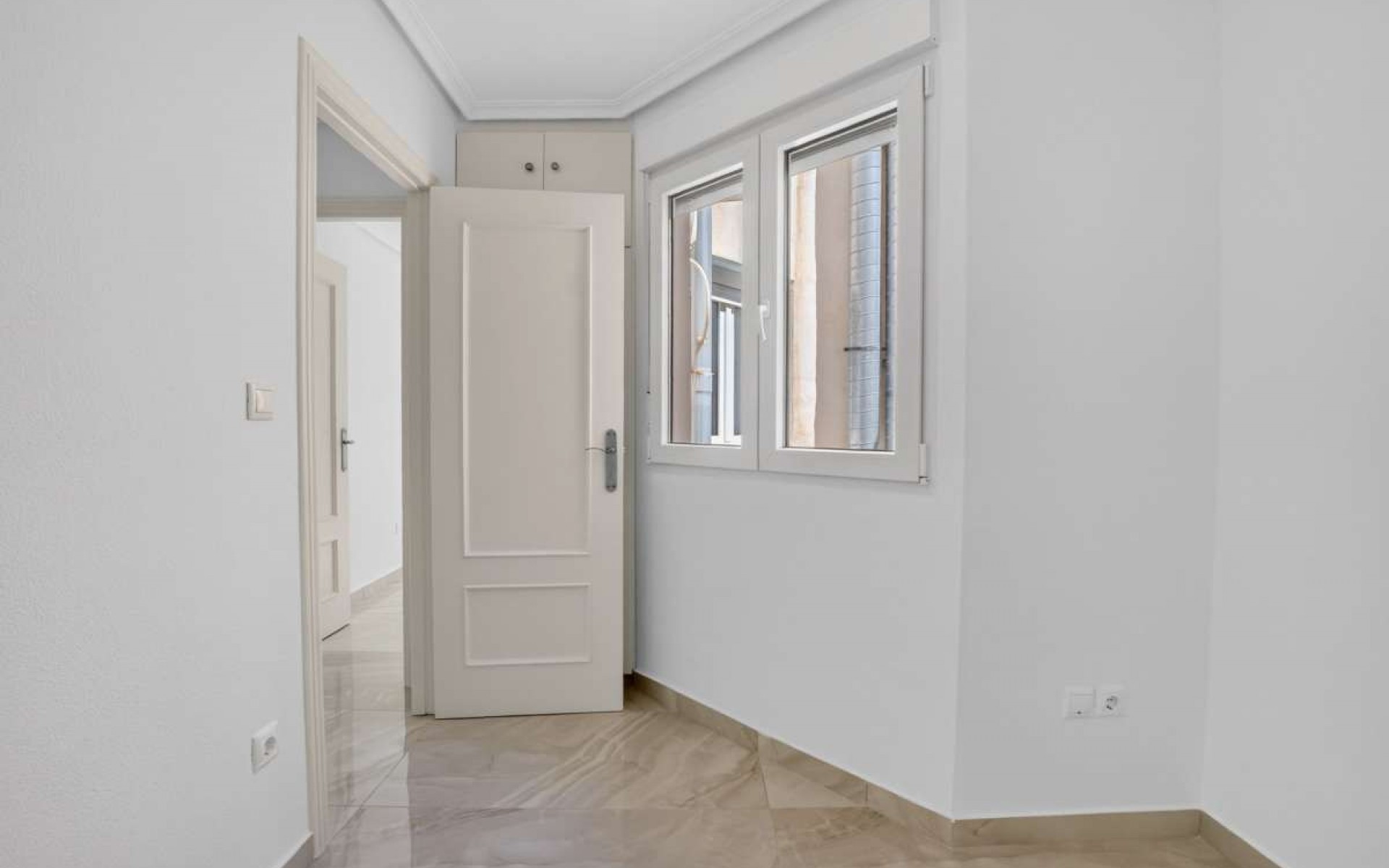 Resale - Appartement - Torrevieja - Torrevieja Centro