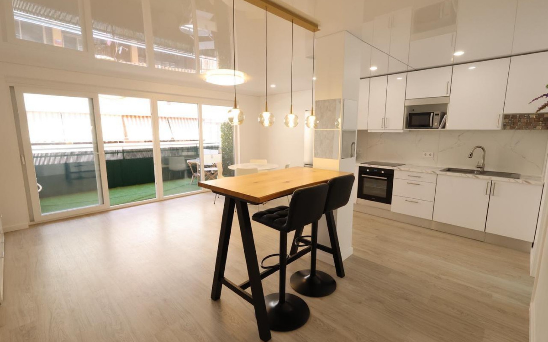 Resale - Appartement - Torrevieja - Torrevieja Centro