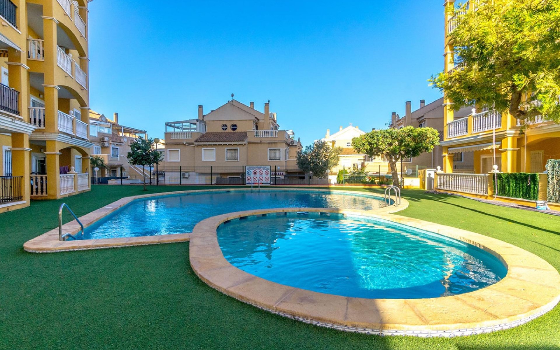 Resale - Appartement - Torrevieja - Torrevieja Centro