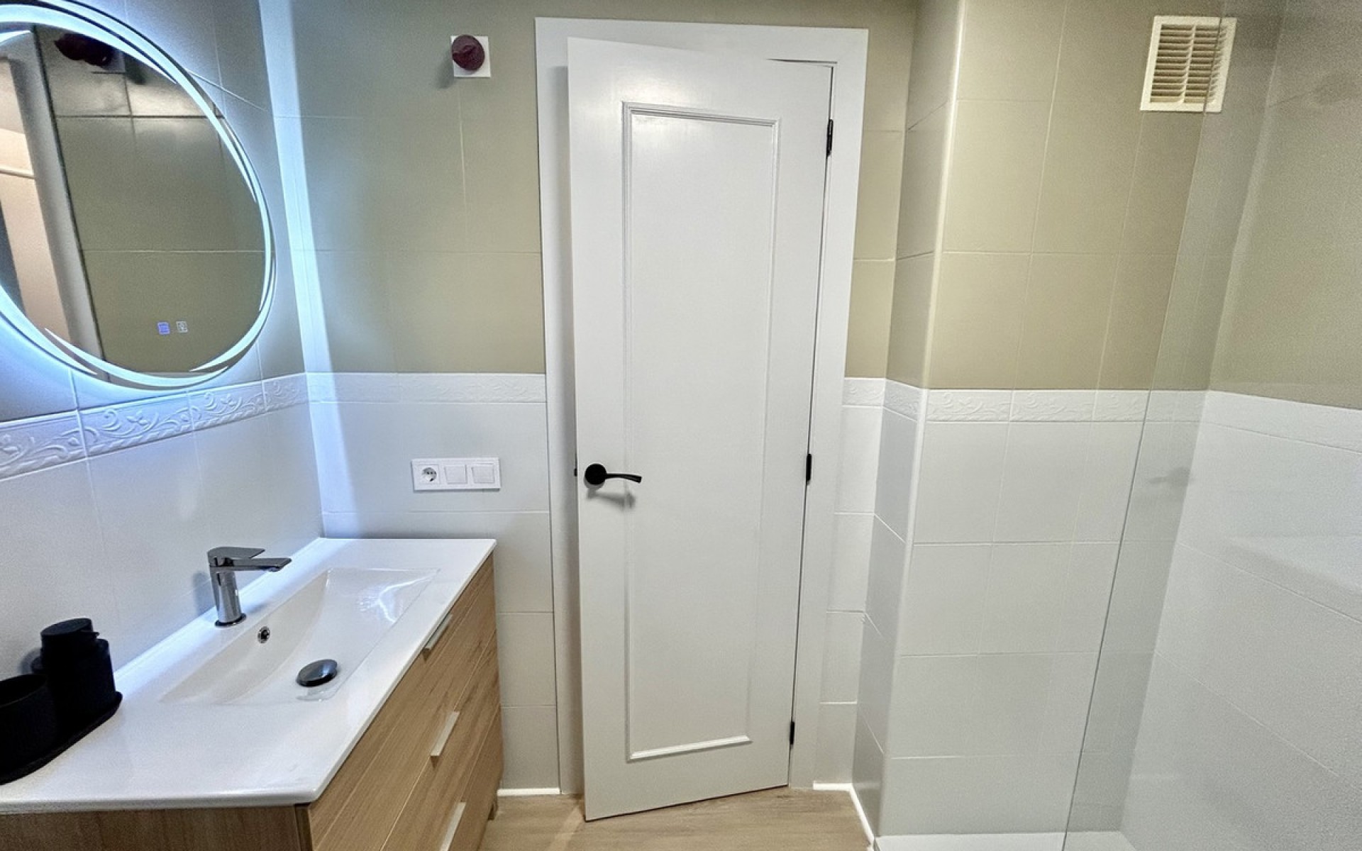 Resale - Appartement - Torrevieja - Torrevieja Centro