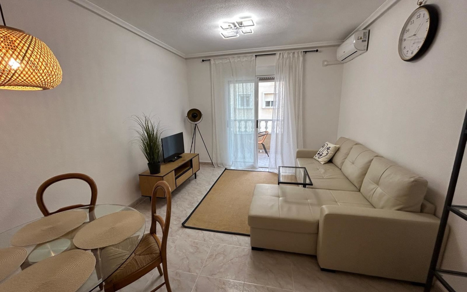 Resale - Appartement - Torrevieja - Torrevieja Centro