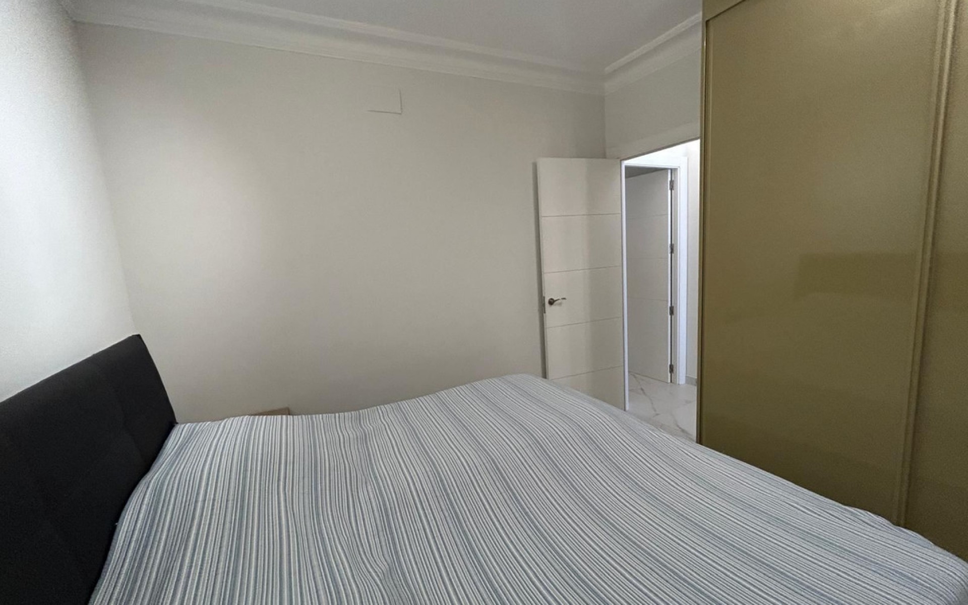 Resale - Appartement - Torrevieja - Torrevieja Centro