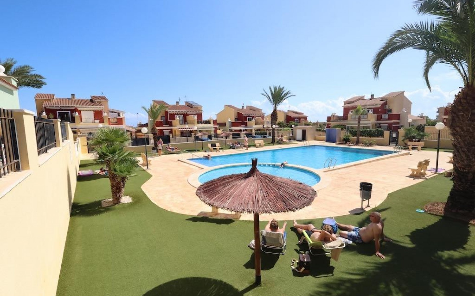 Resale - Appartement - Torrevieja - Torrevieja Centro